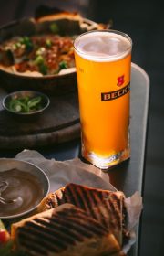 בירה ואוכל טוב במצפה רמוןSMALL