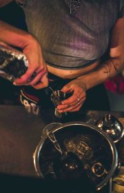 צ'ייסר בפאב הברךSMALL